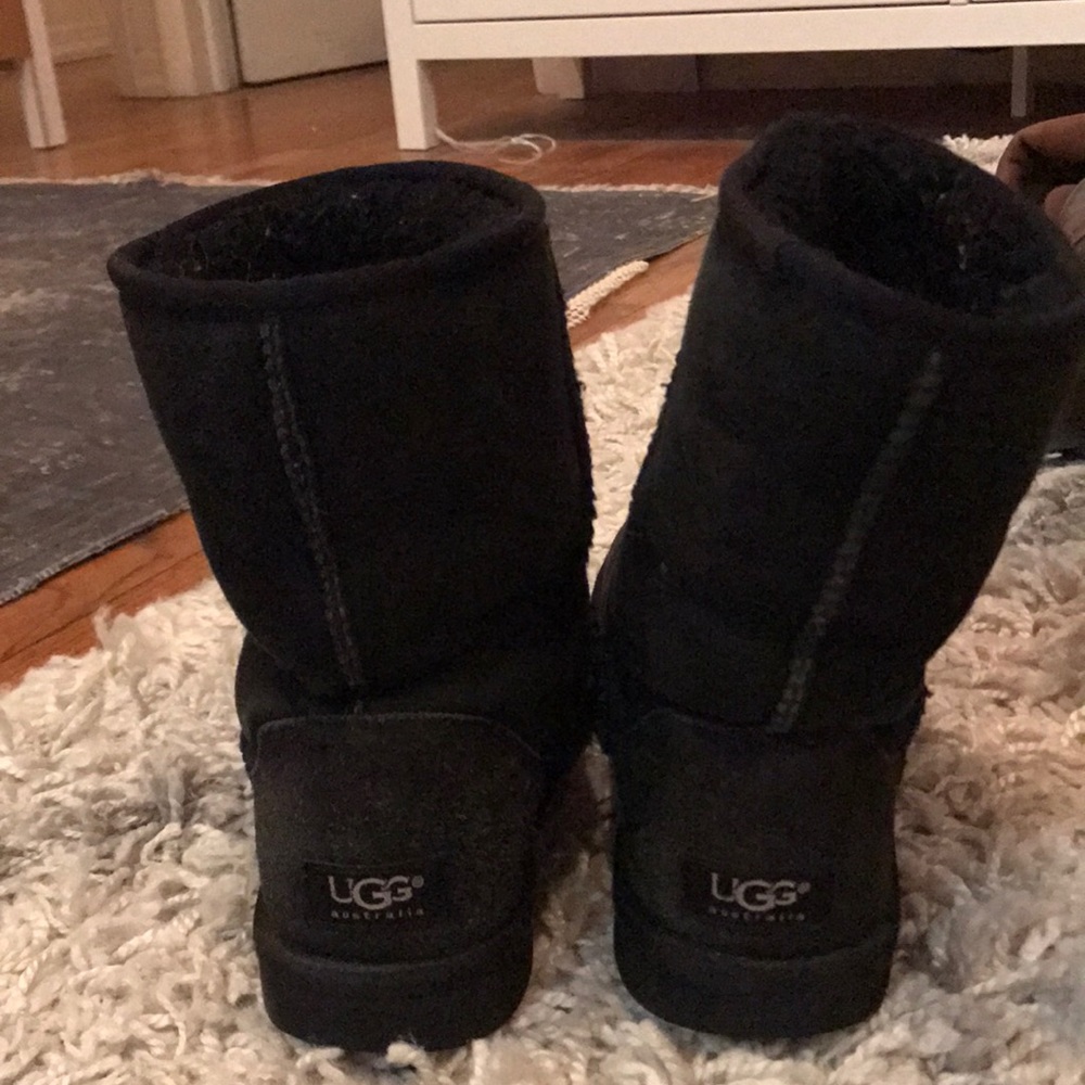 UGG Boot Short Classic Black