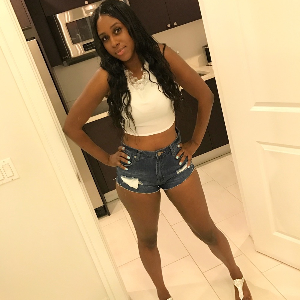 Meet Your Porsh Seller 💕💋😘