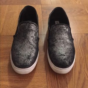 Steve Madden slip on sneakers