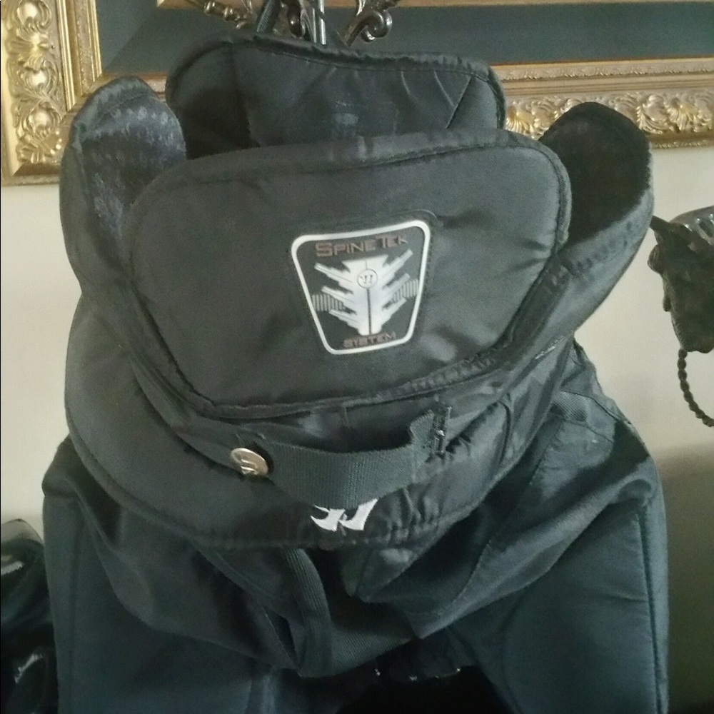 Hitman youth bottom hockey pads