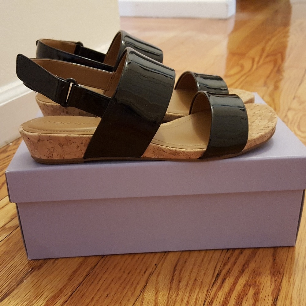 Easy Spirit Noal Sandals