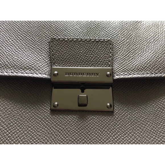 Authentic BURBERRY Shaldon Saffiano Calf Leather Crossbody Messenger Purse Bag - Picture 2 of 10