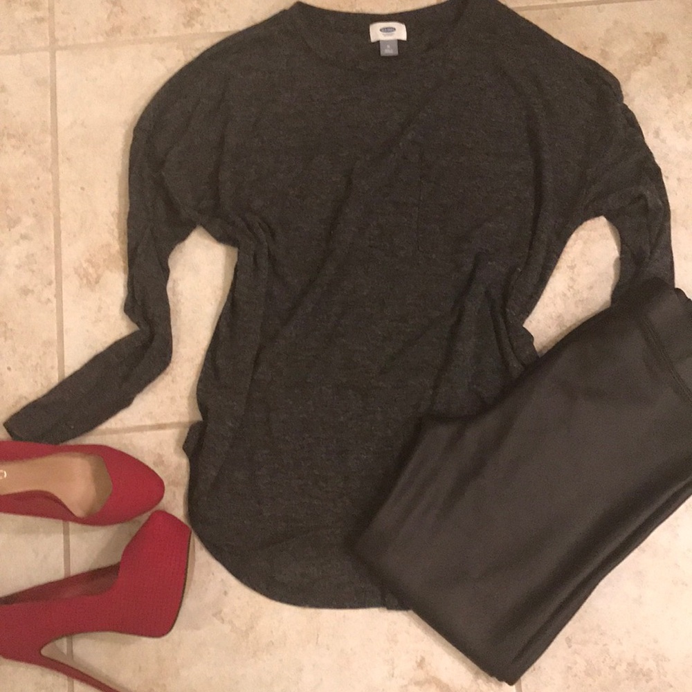 Light weight dark grey sweater 😊