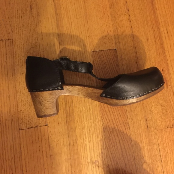 Kelsi Dagger Brooklyn KBD Casablanca Clogs - Picture 3 of 4