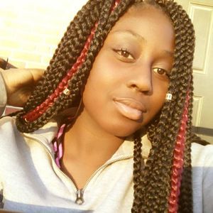 Meet your Posher, Ebony