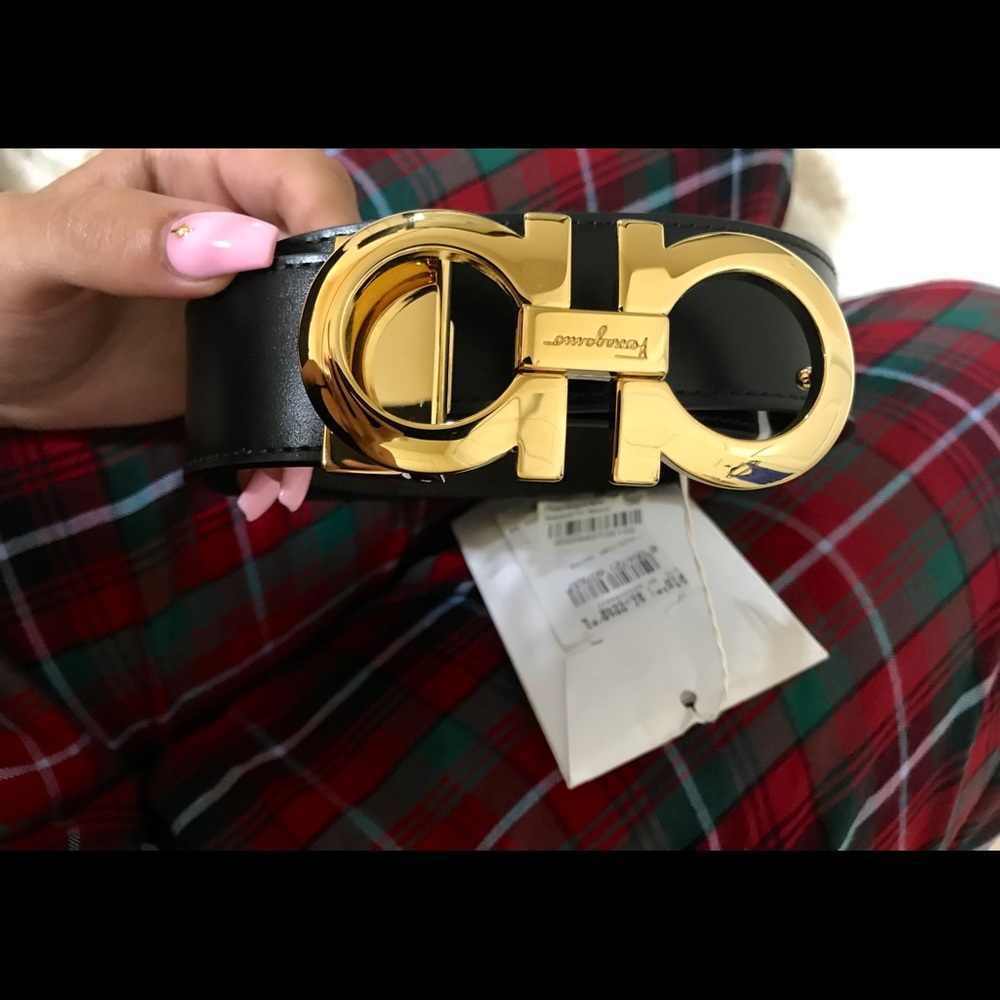NWT Salvatore Ferragamo belt