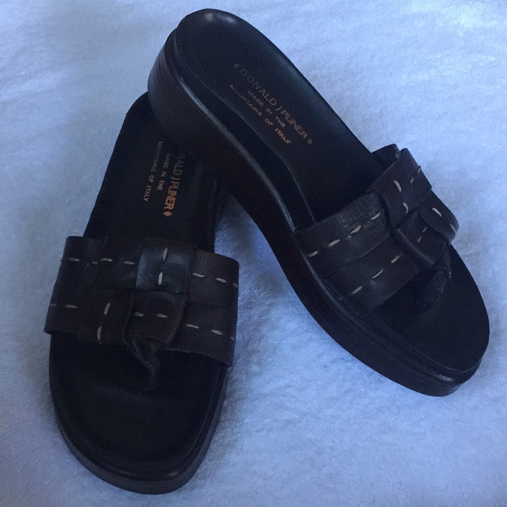 Donald J Pliner platform wedge thong sandals