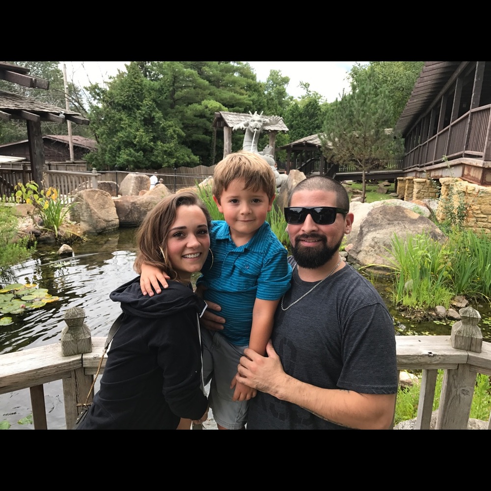 Meet your Posher, Elizabeth