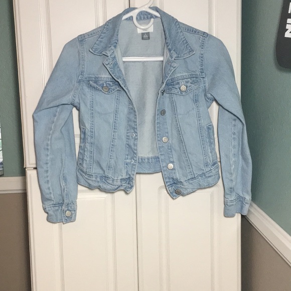 LIGHT DENIM JEAN JACKET - Picture 1 of 1