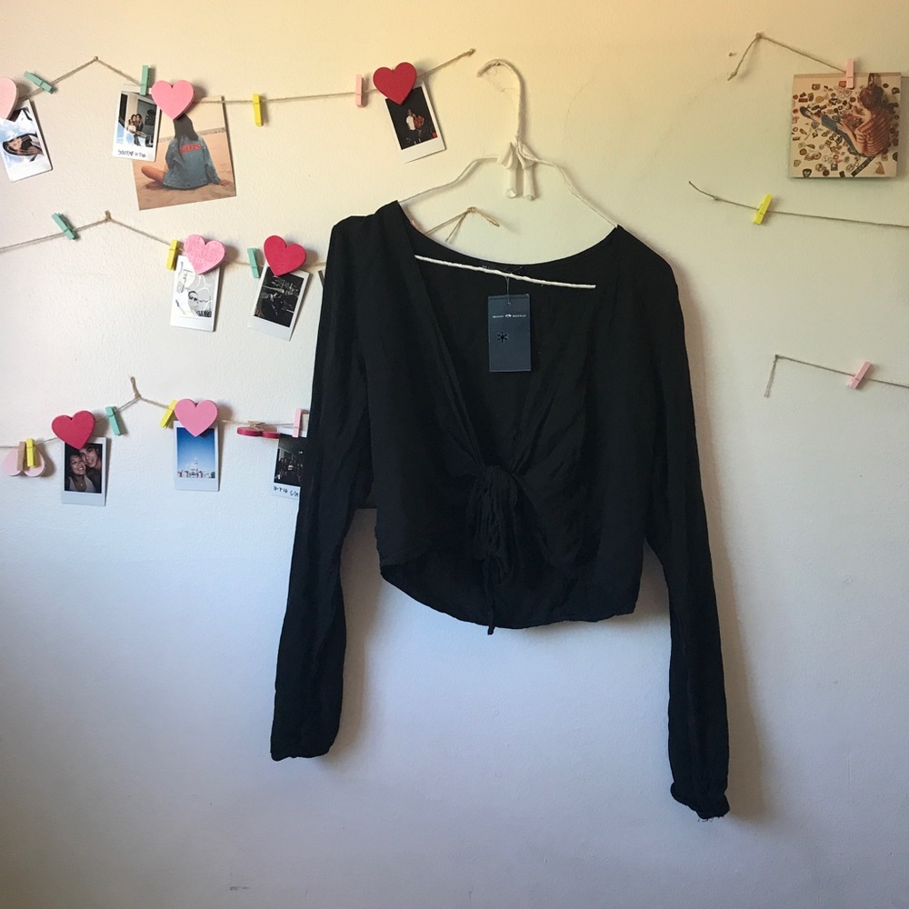Brandy Melville coco wrap top