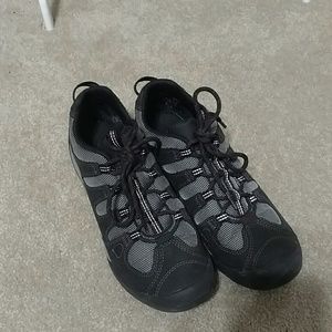 Clarks outdoor hiking shoe