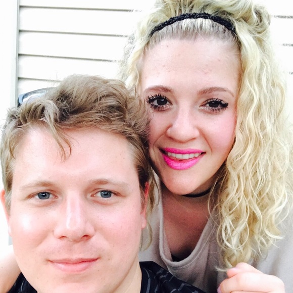 Meet your Posher, Taylor - Picture 6 of 8