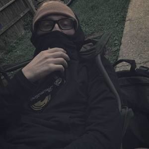 Meet your Posher, Nicholas