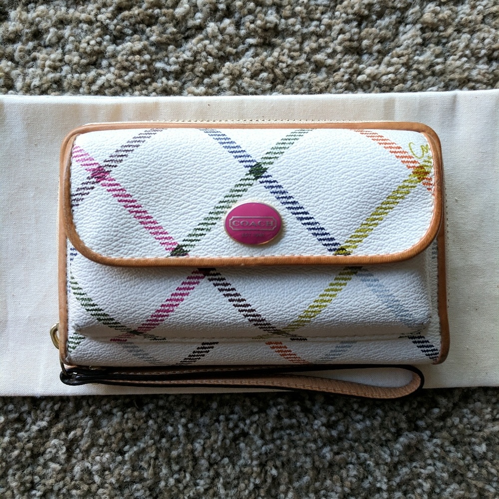 Coach wristlet wallet!