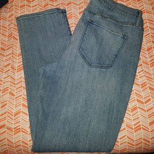 OLD NAVY CURVY MID RISE JEAN