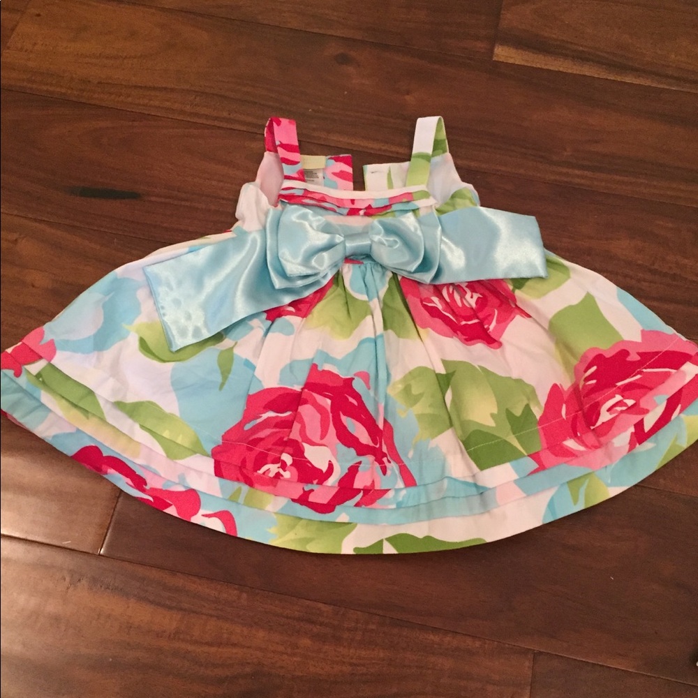 Adorable flower print dress