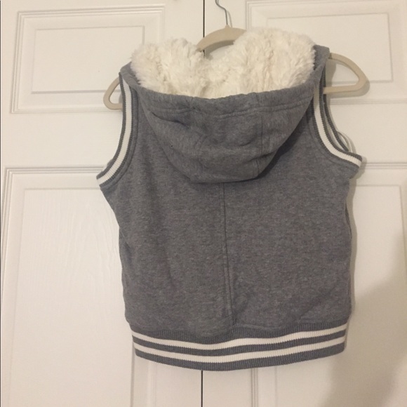 Sweatshirt vest - Picture 2 of 4