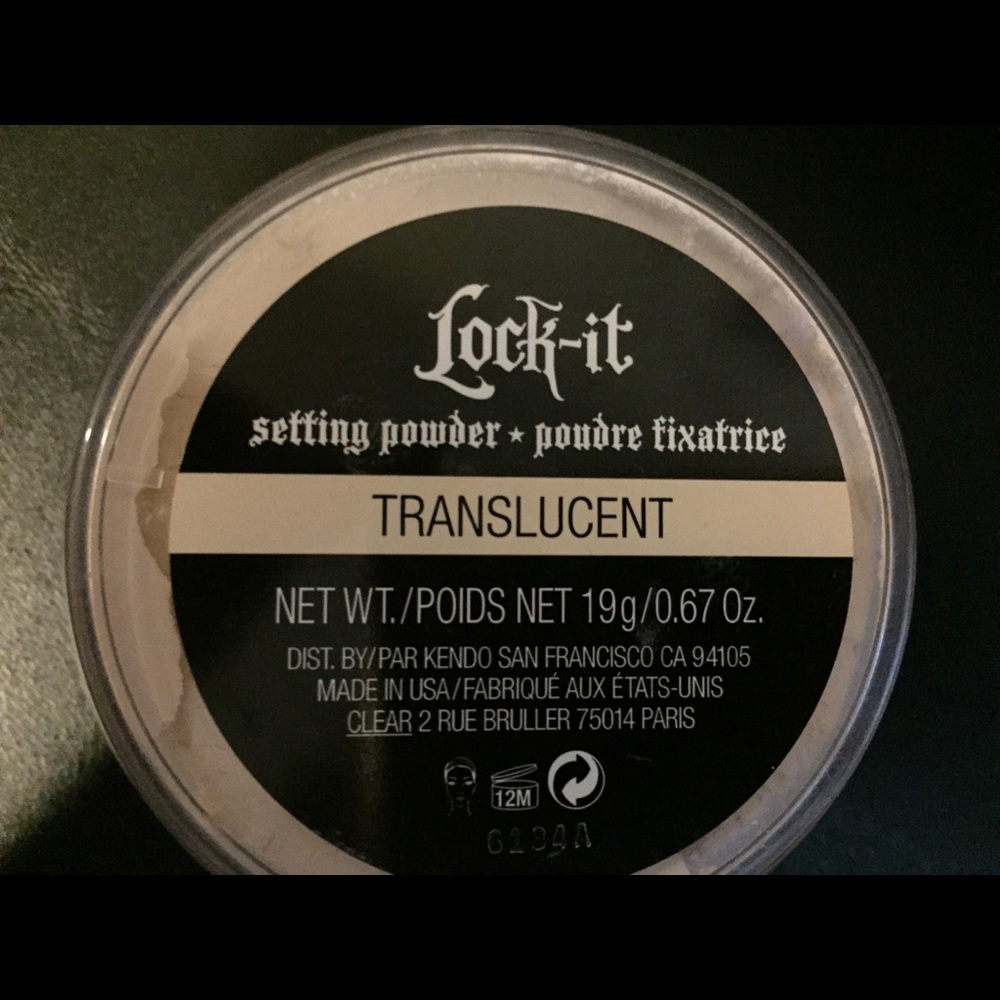Kat von D lock it setting powder