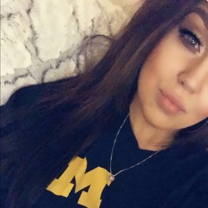 Meet your Posher, Lauren