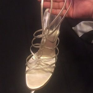Strappy heel