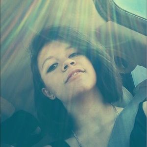 Meet your Posher, Dakota