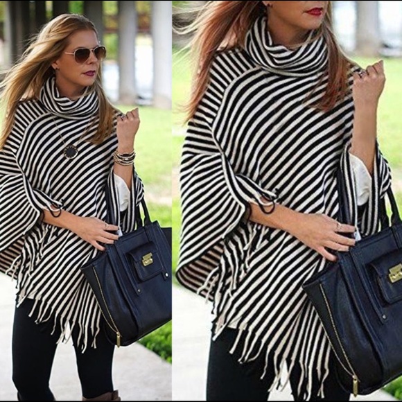 Jackets & Blazers - ✌🏻💕Super Soft Poncho✌🏻💕