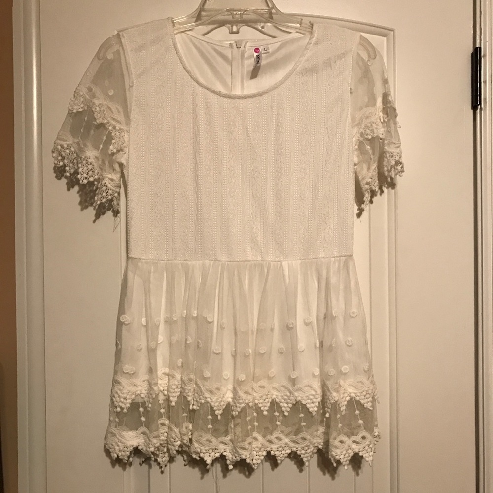 🎉SOLD🎉 Journey Five White Peplum Style Top