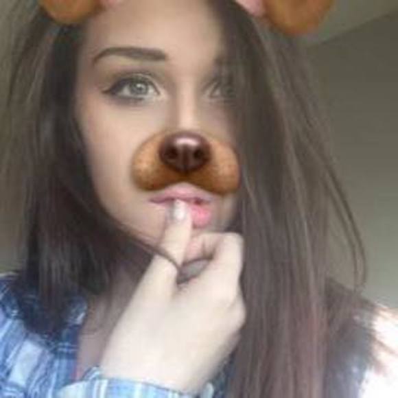 Meet your Posher, Haley - Picture 1 of 1