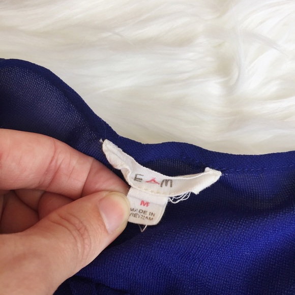 Beautiful Floral Light Shirt - Picture 5 of 5