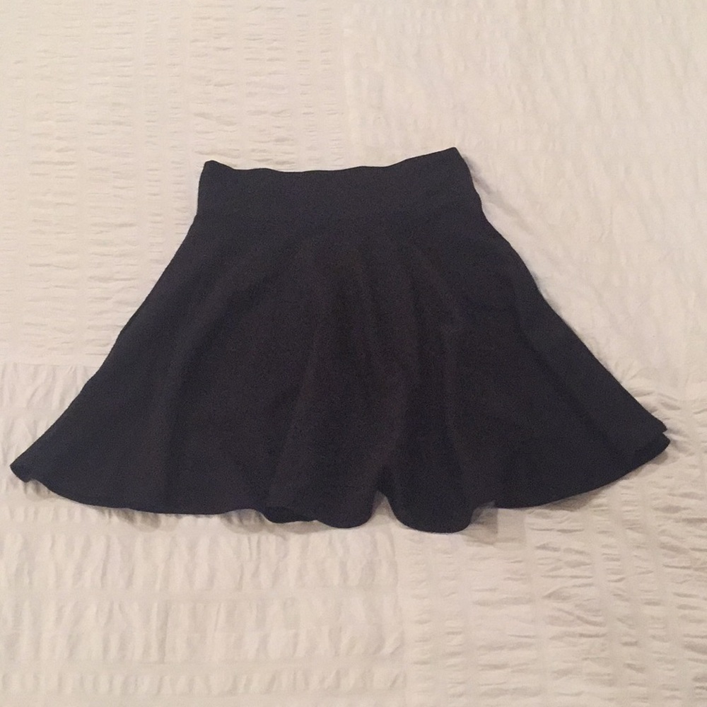 Short black skirt
