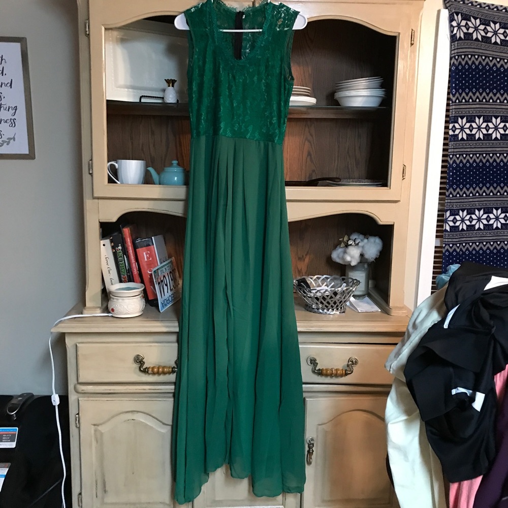 Green maxi dress