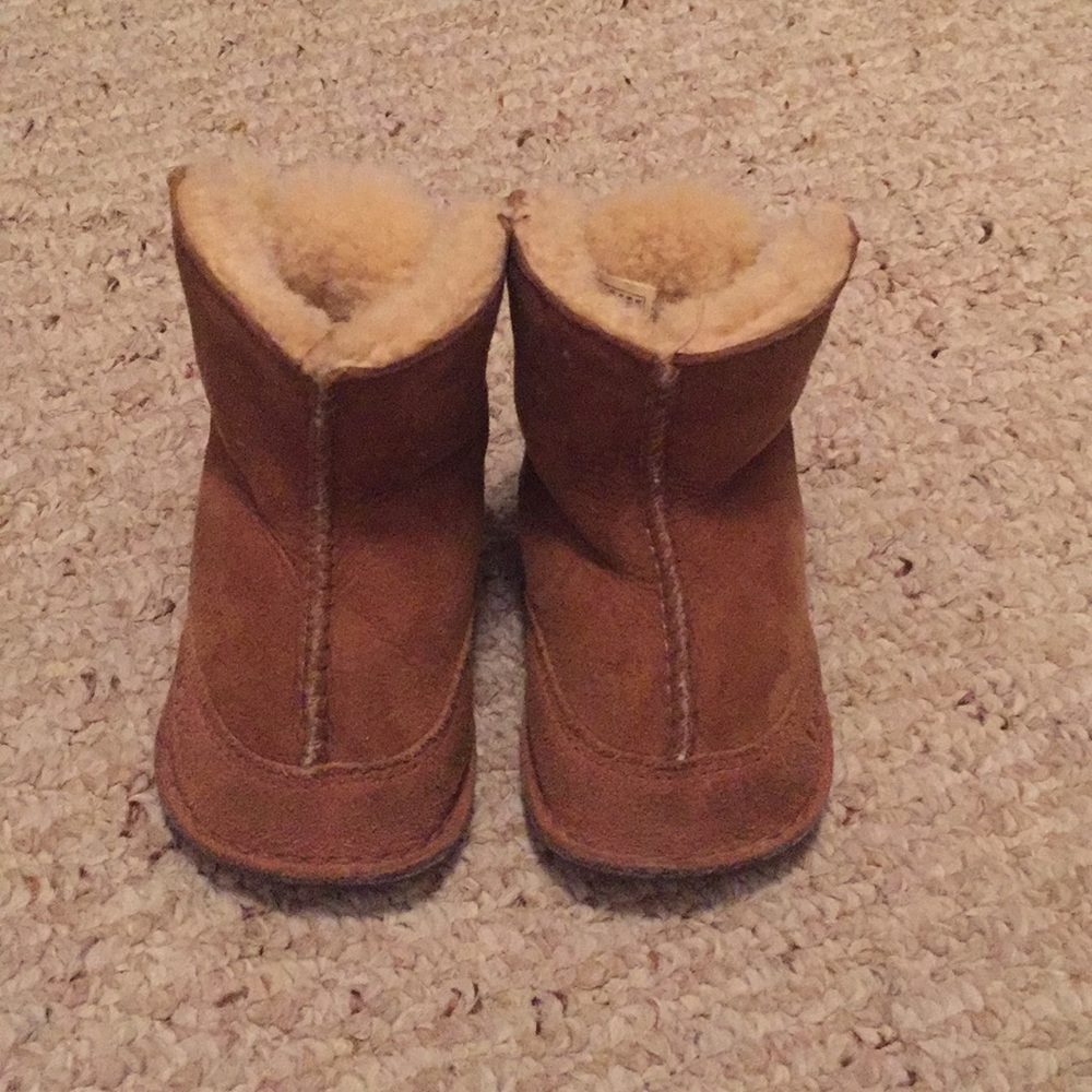 Ugg toddler girl