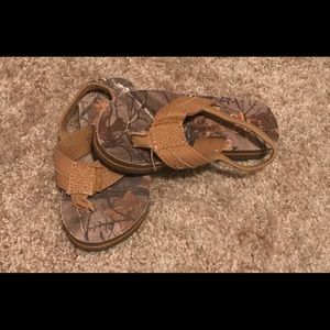 Realtree flip flops
