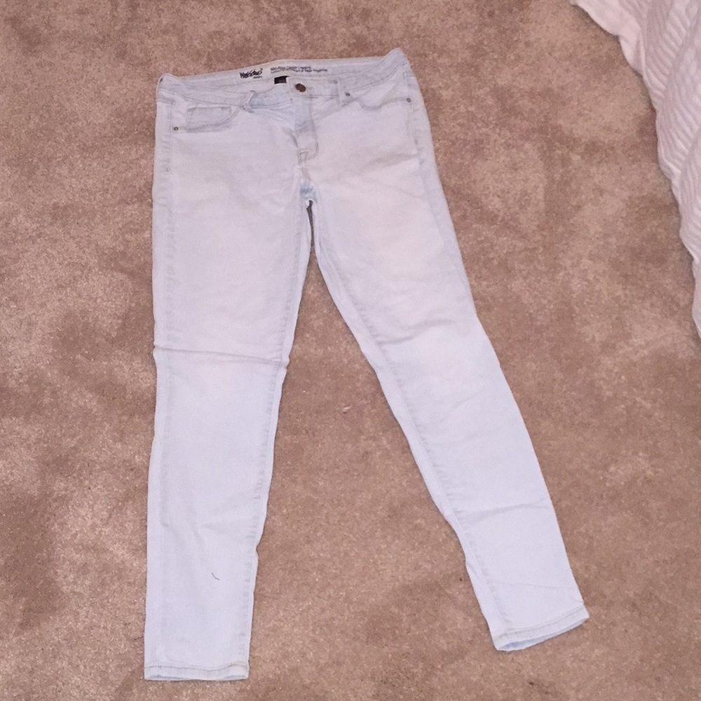 Light blue Jeans