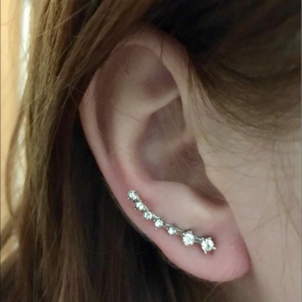 4 Prong 7 Piece CZ Crystal Earrings-Gold or Silver - Picture 5 of 8