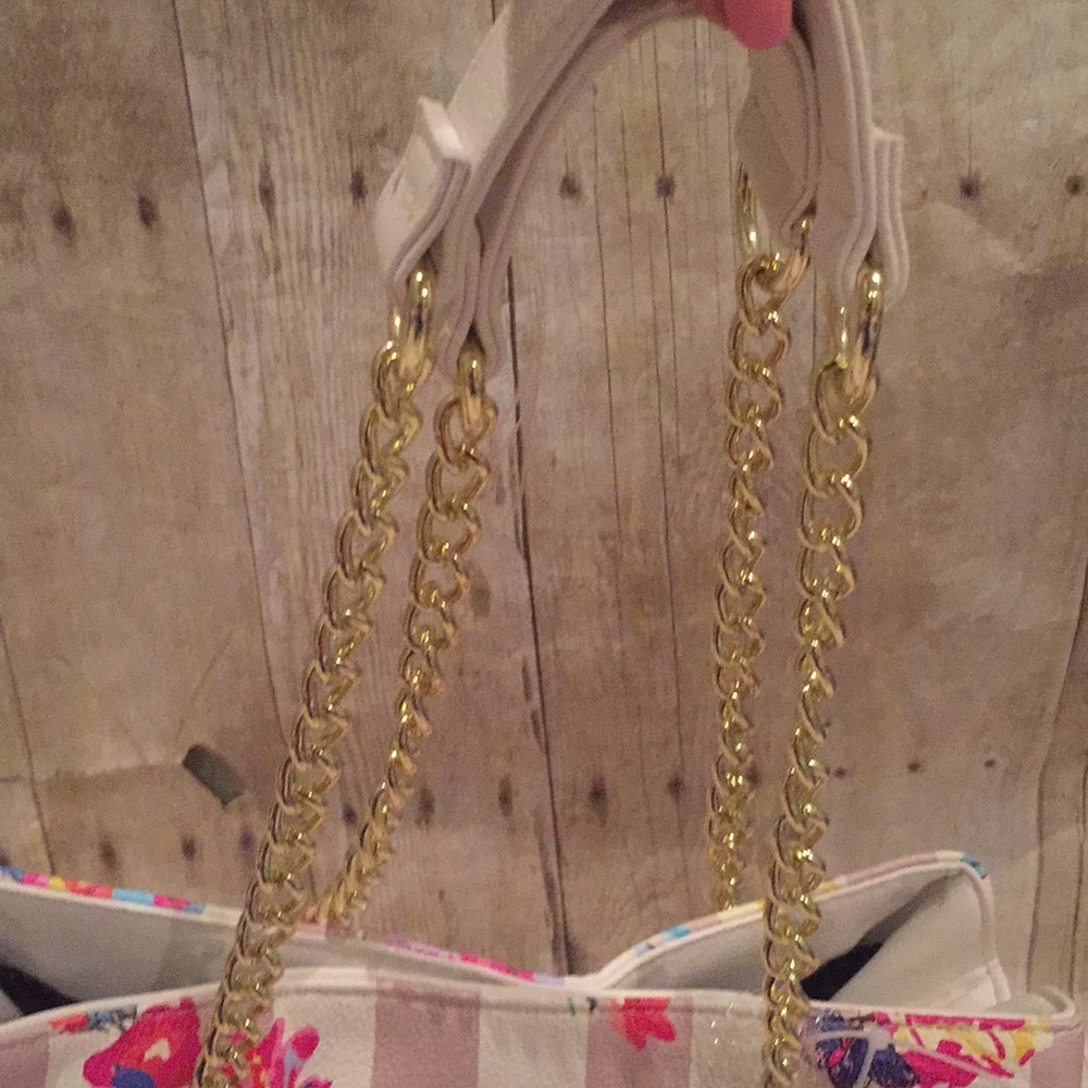 BETSEY JOHNSON NWT handbag with gold accent - Picture 2 of 7