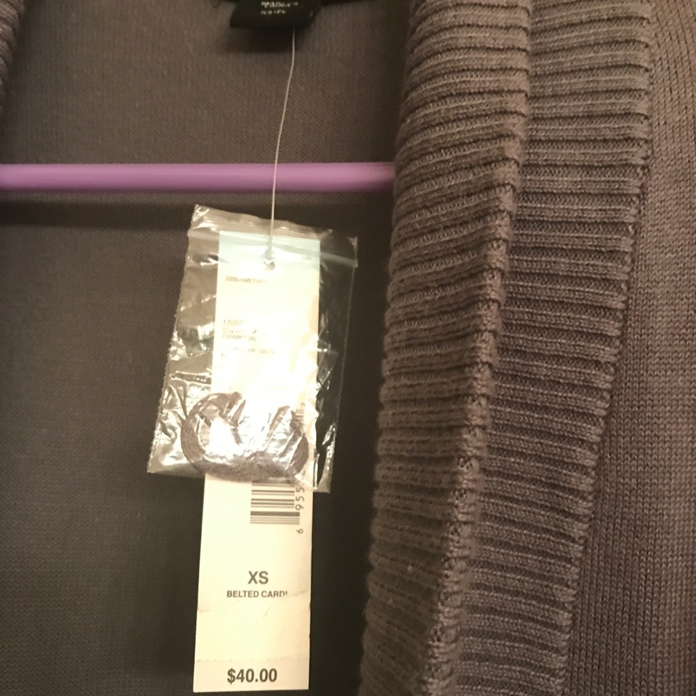 Cardigan sweater