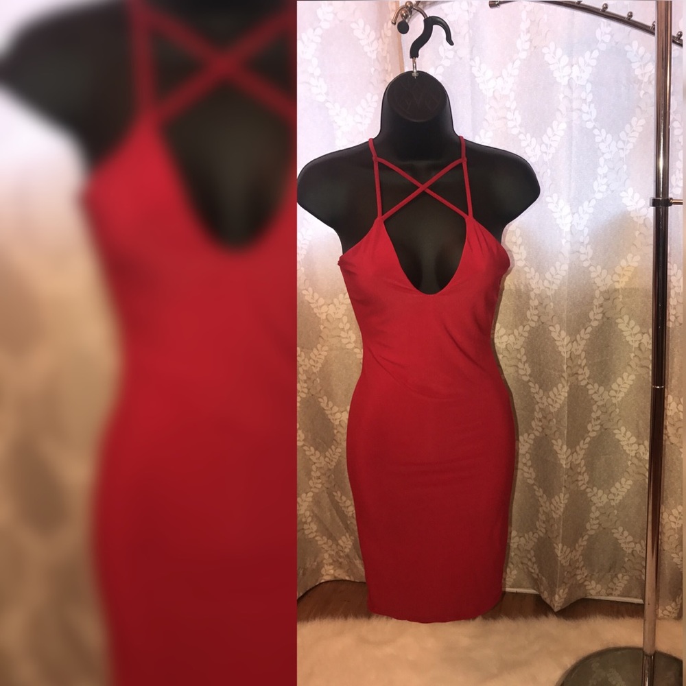 ♥️Foreign Exchange Red Midi Dress♥️