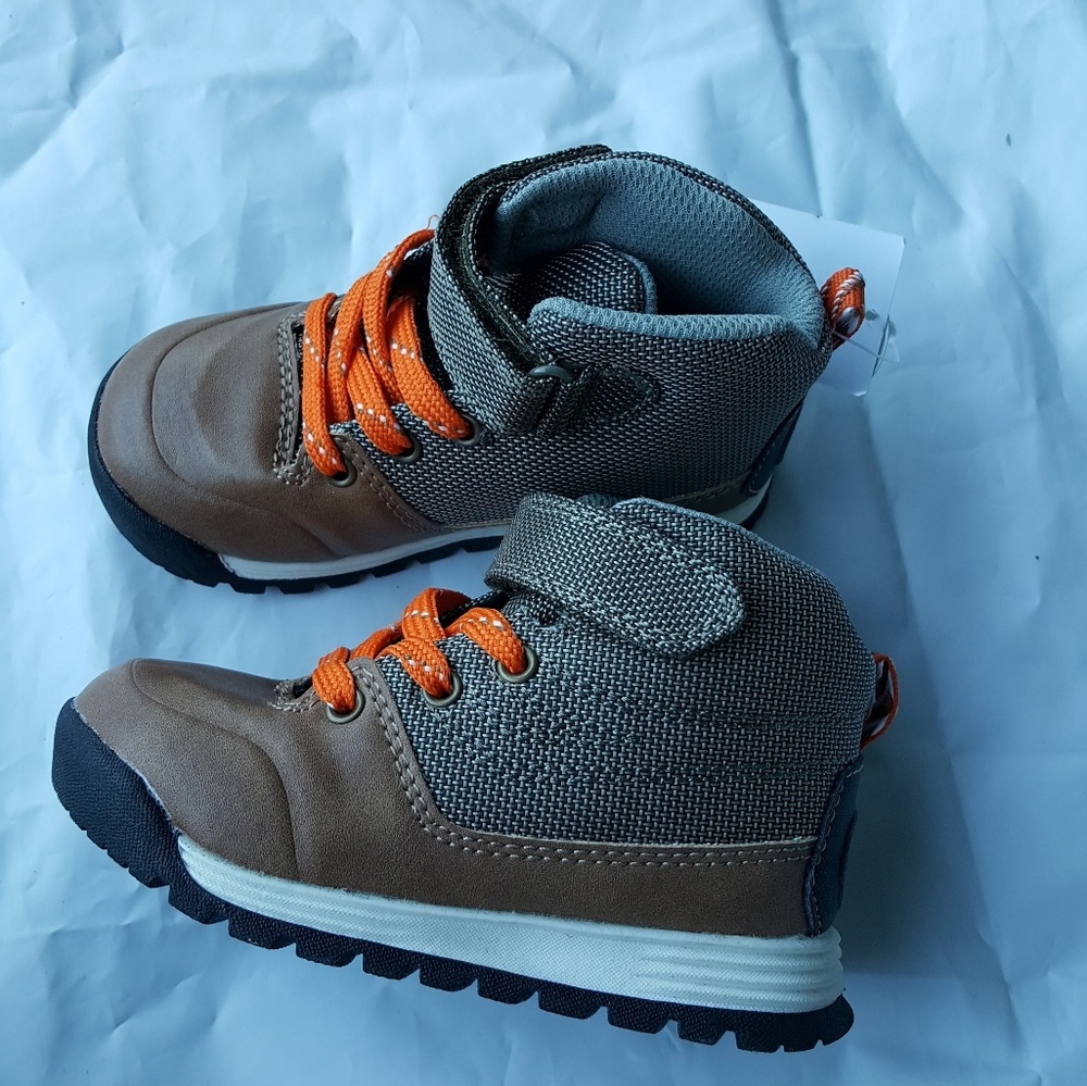 Carter's Alpino Orange Brown Shoes size 7 K