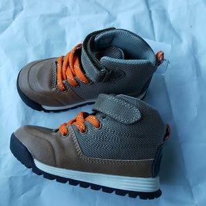 Carter's Alpino Orange Brown Shoes size 7 K