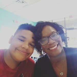 Meet your Posher, Dee