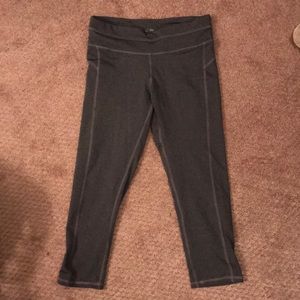 Crop Athletic Leggings