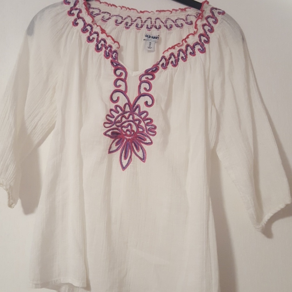 Old Navy top