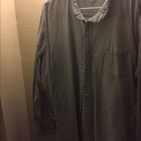 SOMA Blue button down shirt - Picture 3 of 3