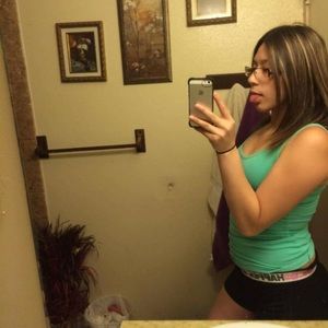 Meet your Posher, Desiree