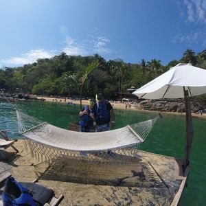 Meet your Posher, Adrian