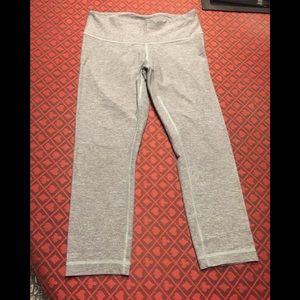 Lululemon cropped leggings
