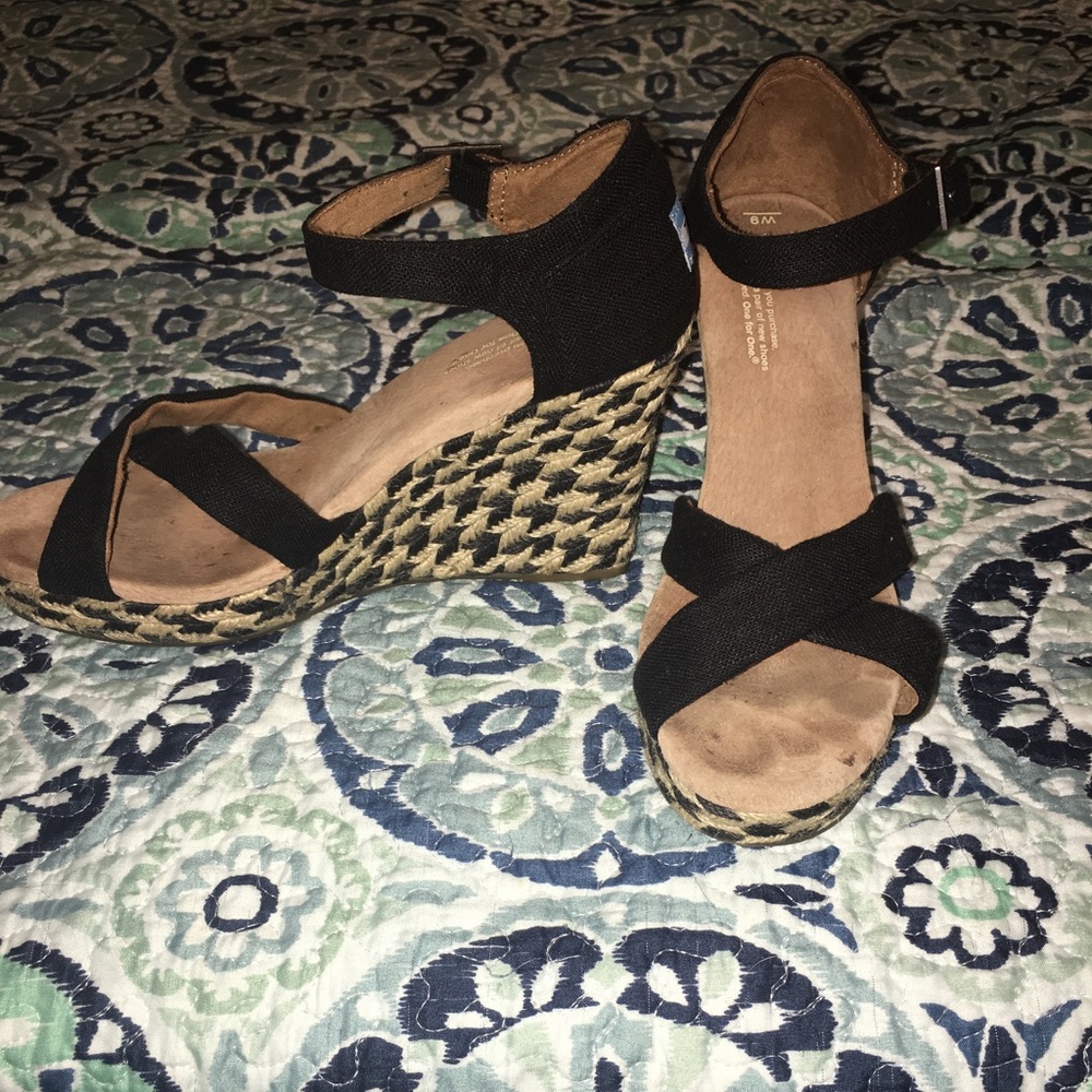 Toms wedges