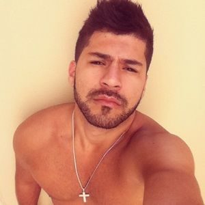 Meet your Posher, Cesar