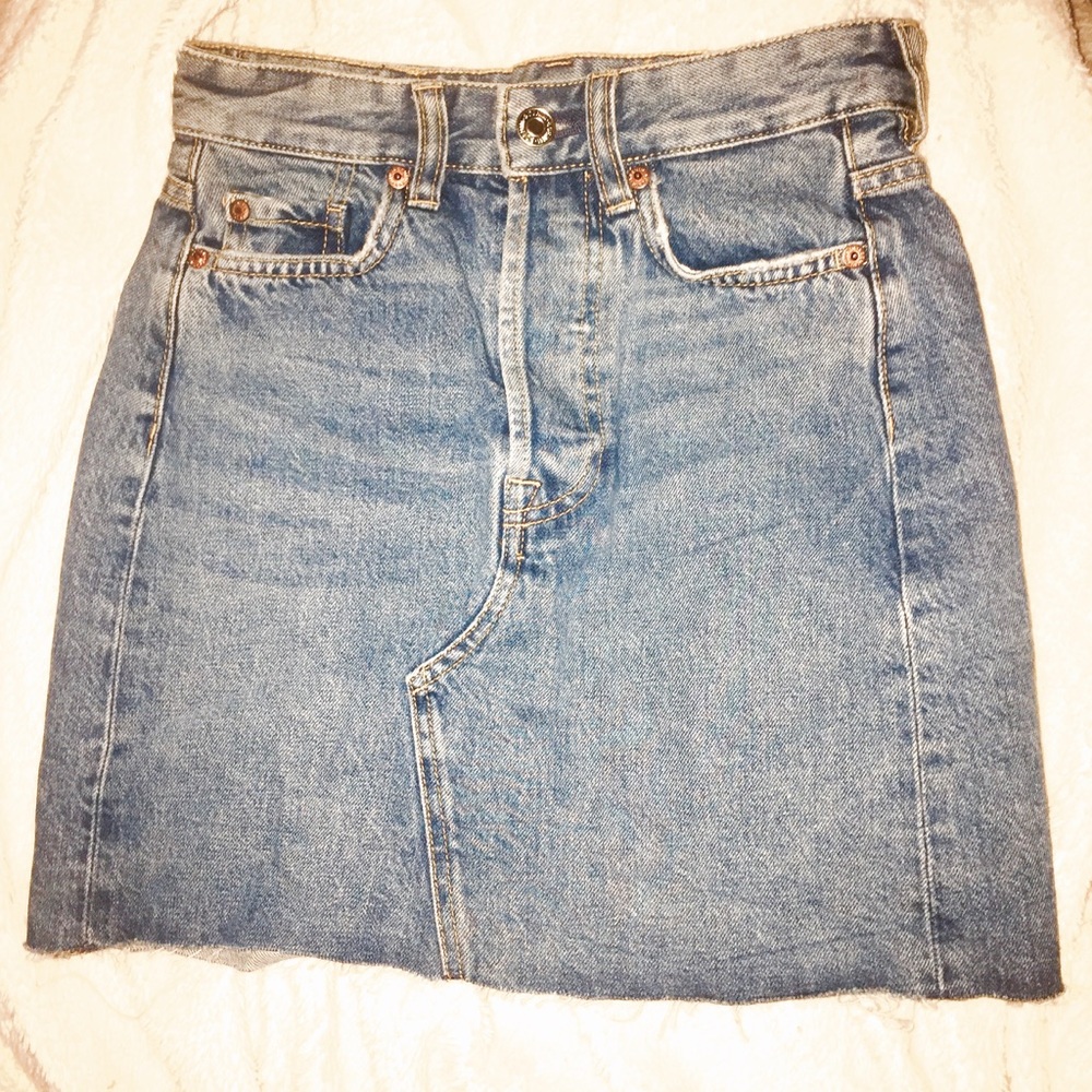 H&M denim mini skirt